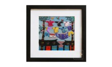 กรอบรูปผ้าปักใส่แมทบอร์คสีขาว